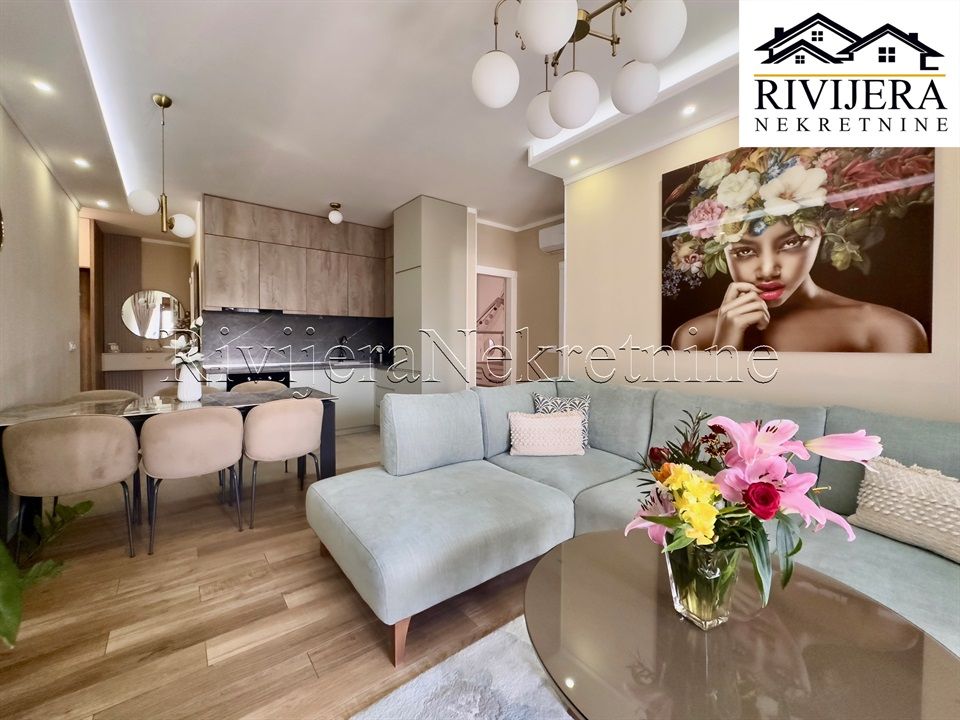 Wohnung in Kotor, Montenegro, 72 m² - Foto 1