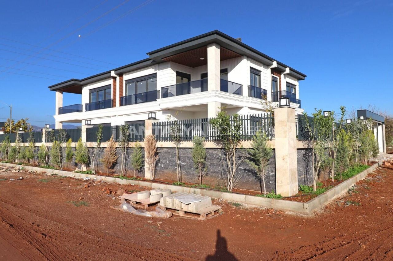 Villa in Antalya, Türkei, 250 m² - Foto 1