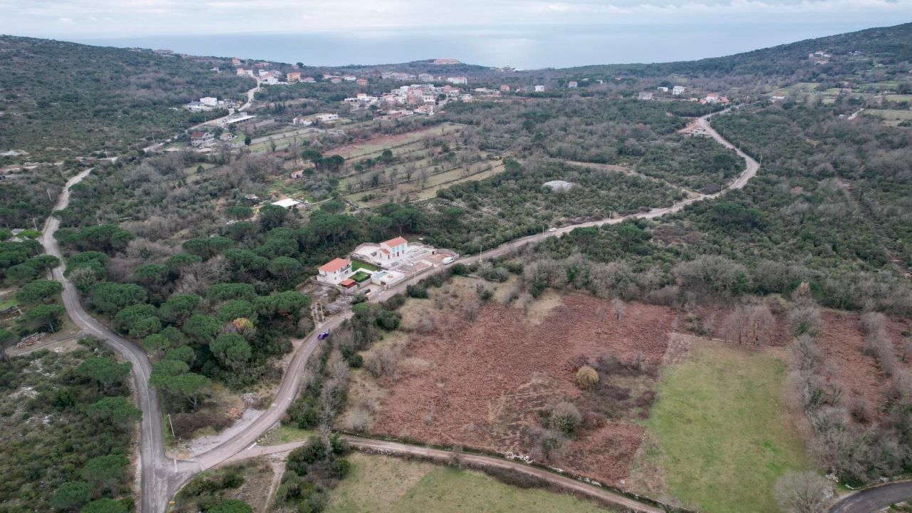Terrain Zagora, Monténégro, 1 000 m² - image 1