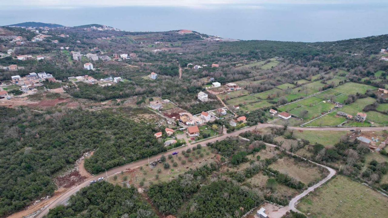 Terreno Zagora, Montenegro, 7 200 m² - imagen 1
