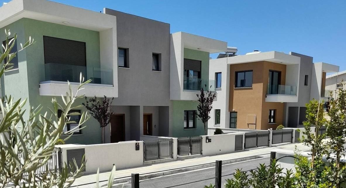 Maison à Mouttagiaka, Chypre, 121 m² - image 1