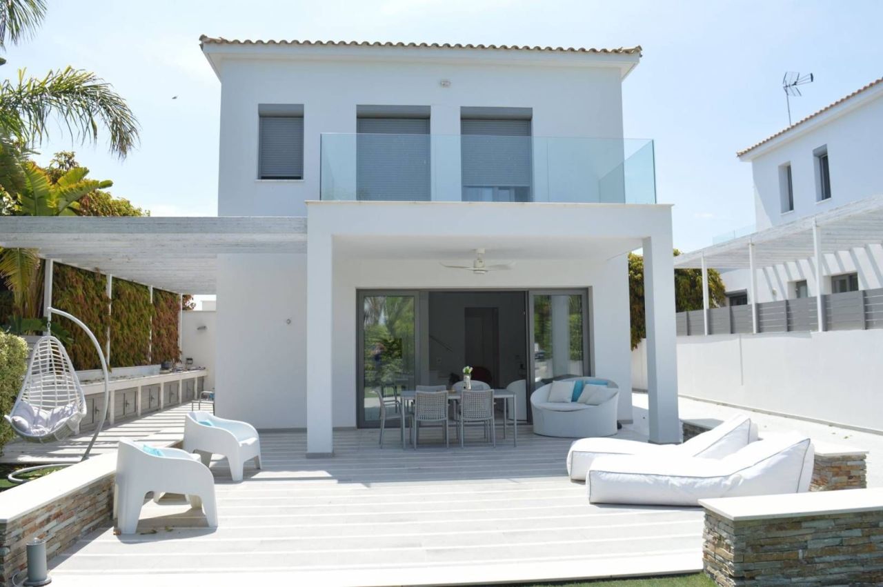 Casa en Pentakomo, Chipre, 235 m² - imagen 1
