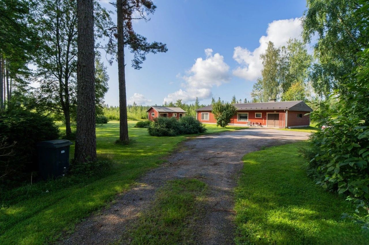 Casa en Pori, Finlandia, 151 m² - imagen 1