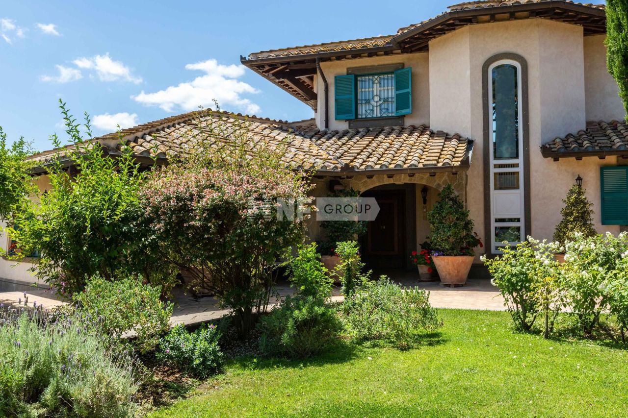 Villa à Cerveteri, Italie, 765 m² - image 1