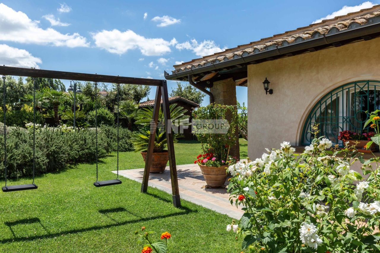 Villa en Cerveteri, Italia, 765 m² - imagen 5