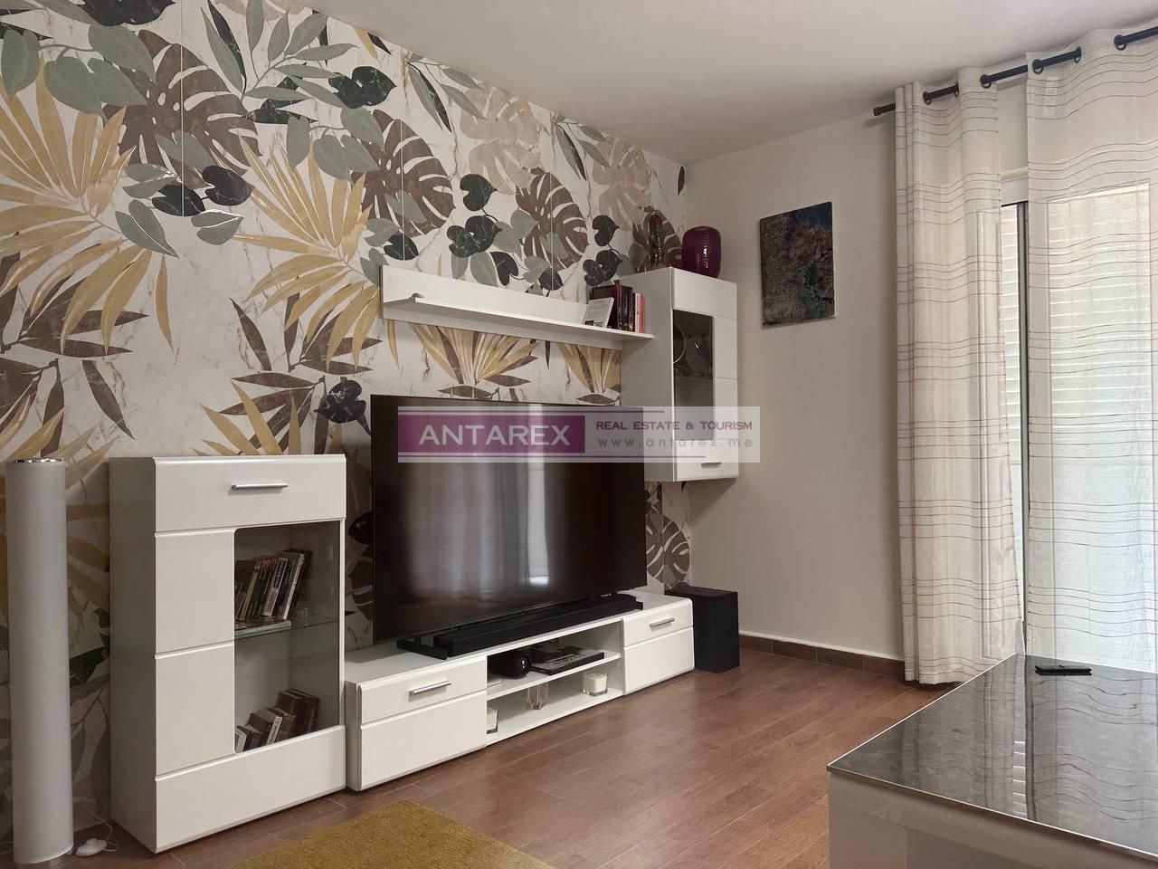Apartamento en Rafailovici, Montenegro, 50 m² - imagen 1