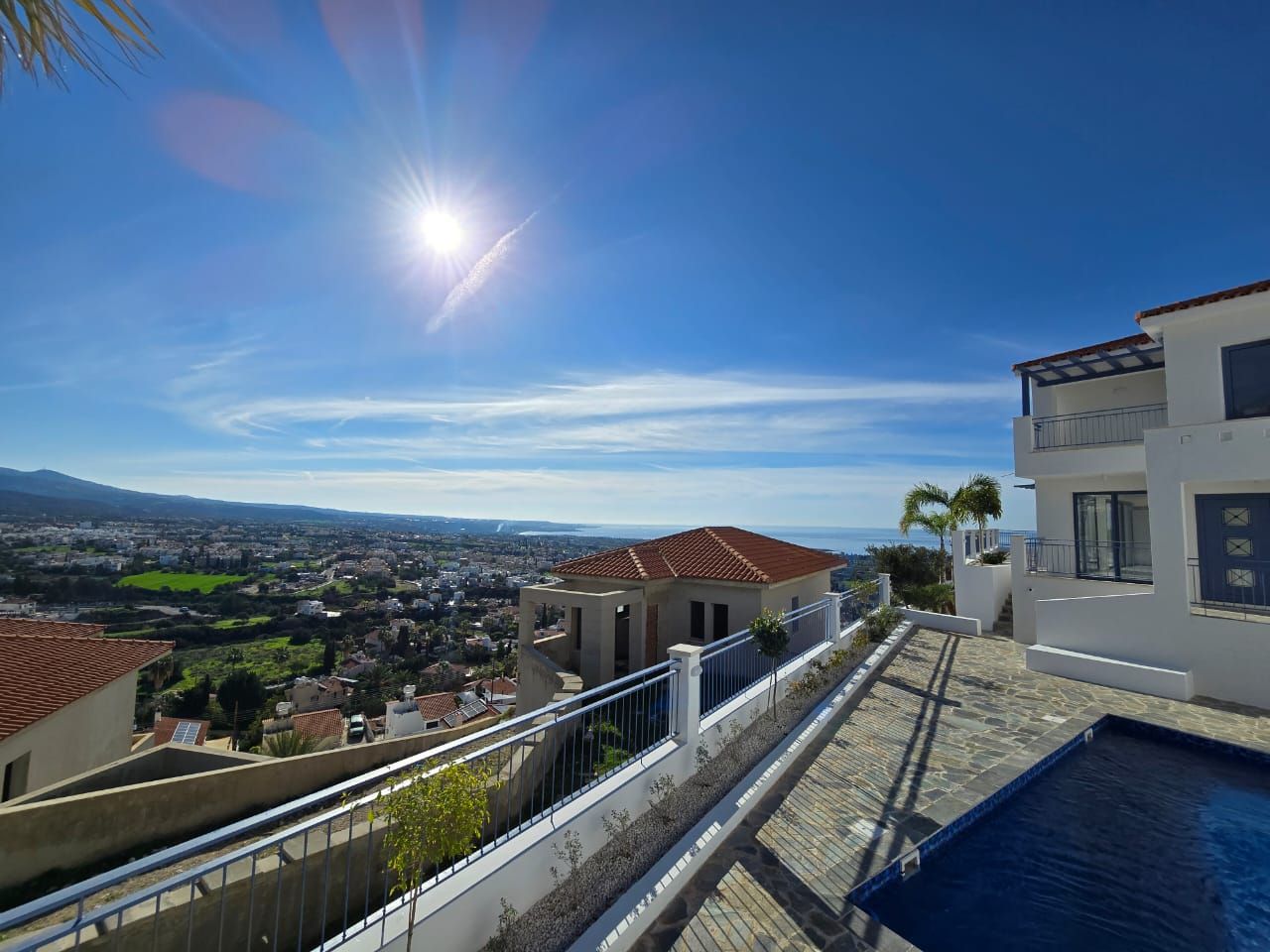 Maison à Pejia, Chypre, 182 m² - image 1