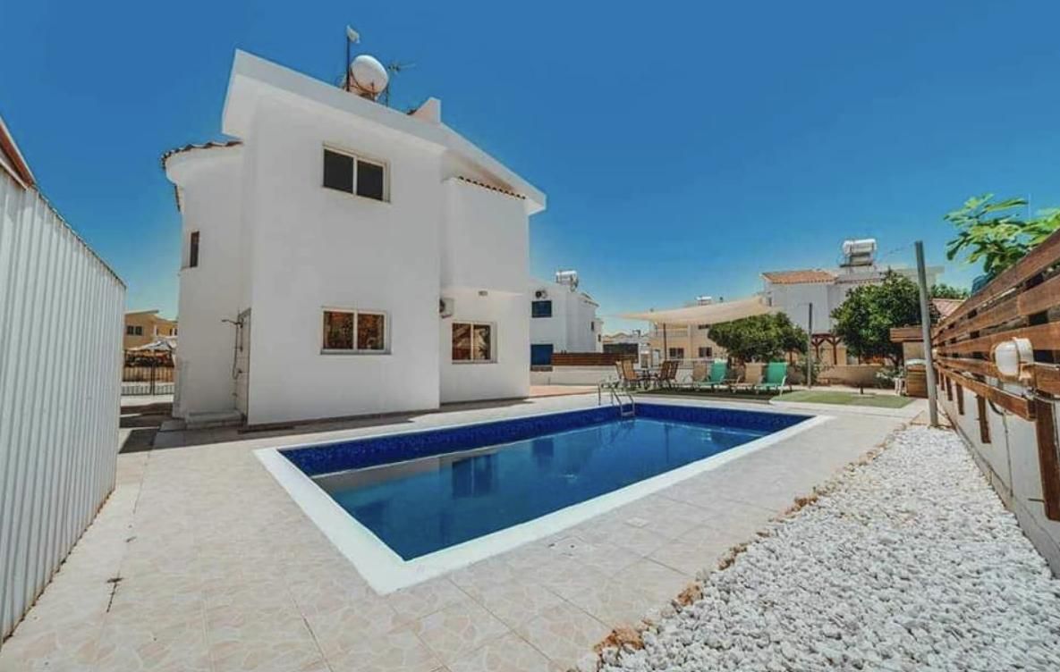 Casa a Agia Napa, Cipro, 230 m² - foto 2