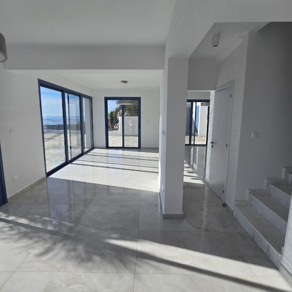 Casa en Peyia, Chipre, 182 m² - imagen 2