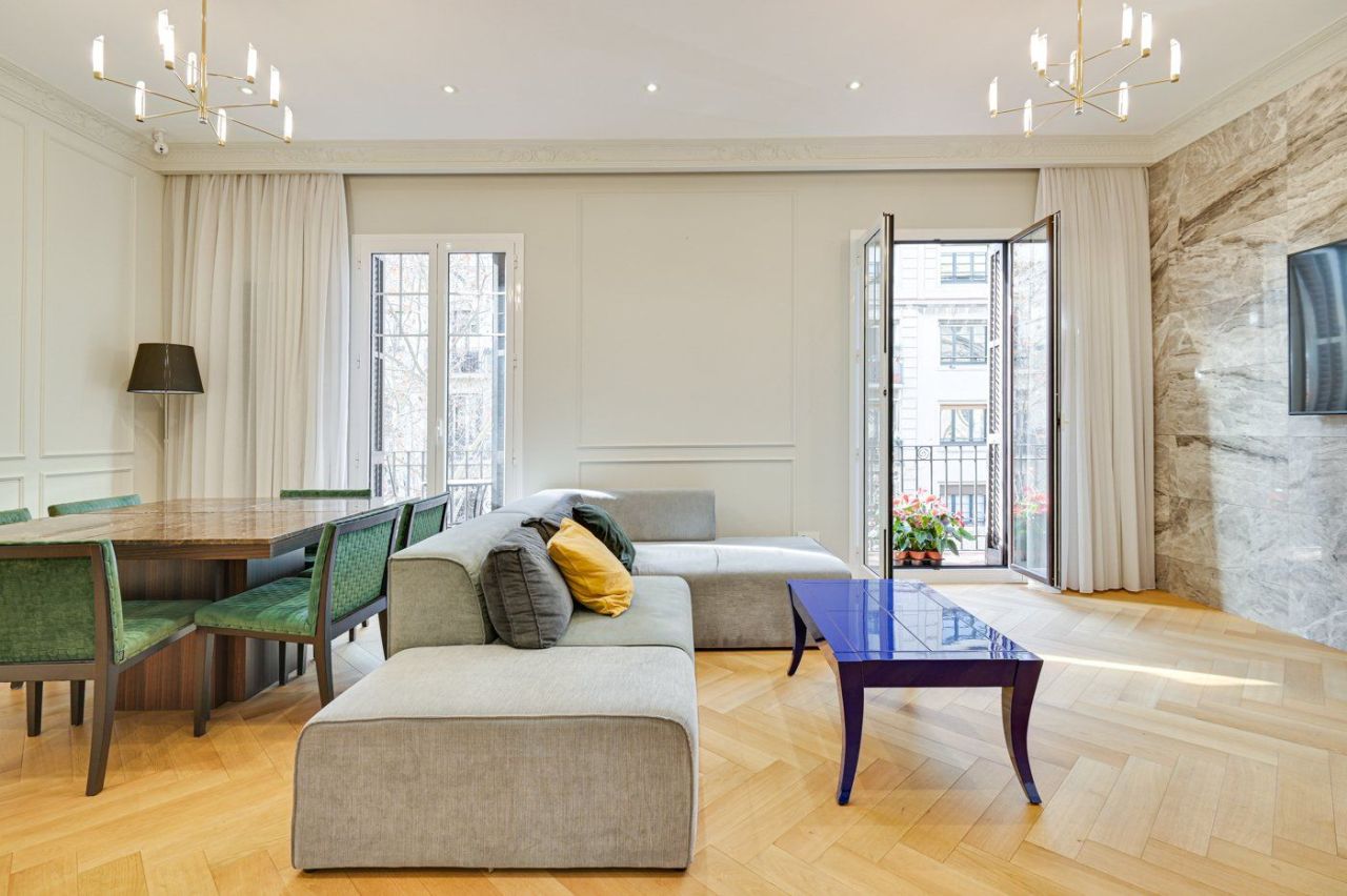 Appartement à Barcelone, Espagne, 122 m² - image 1