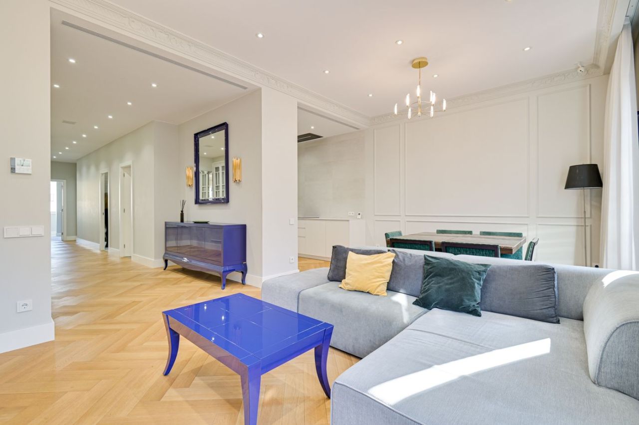 Appartement à Barcelone, Espagne, 122 m² - image 2