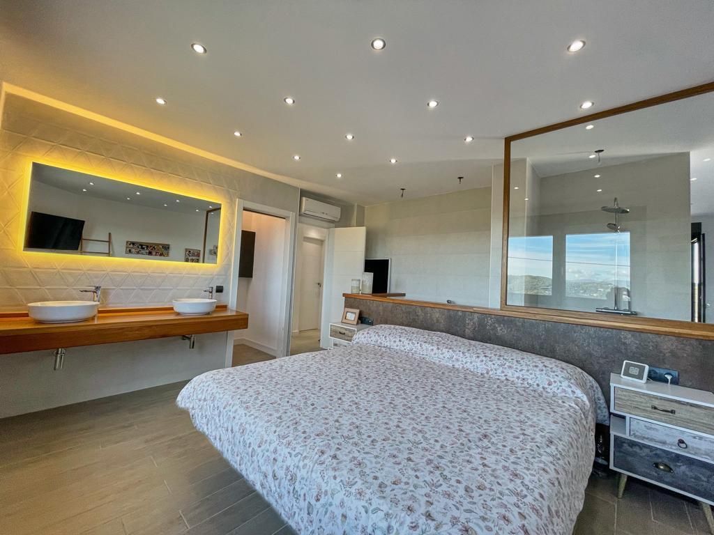 Maison à Canyelles, Espagne, 230 m² - image 7