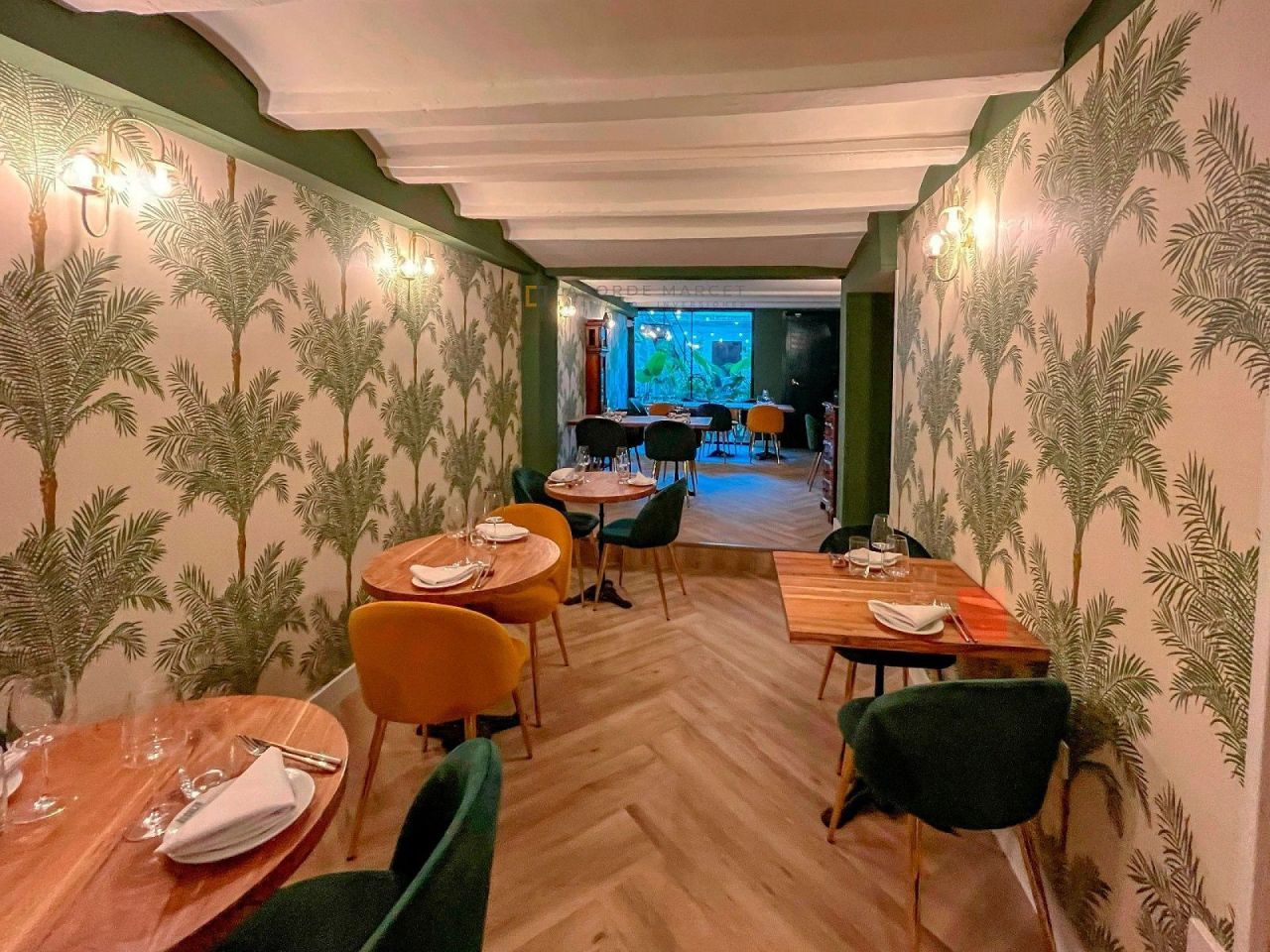 Cafetería, restaurante en Barcelona, España, 156 m² - imagen 1