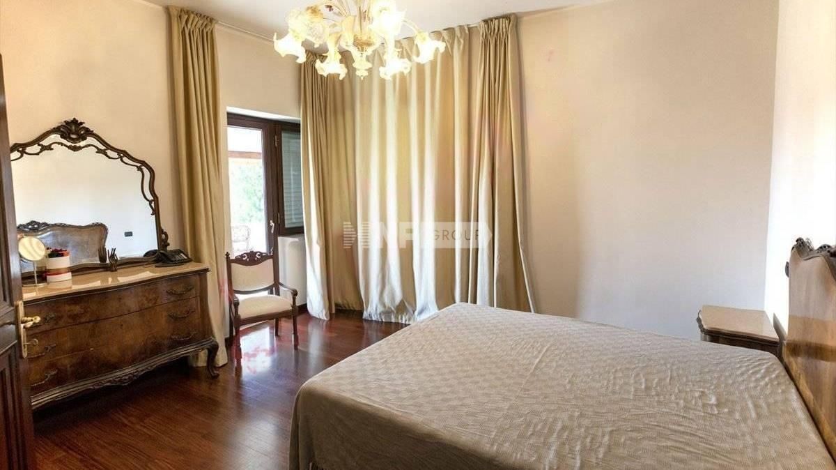 Villa in Rieti, Italy, 700 m² - picture 4