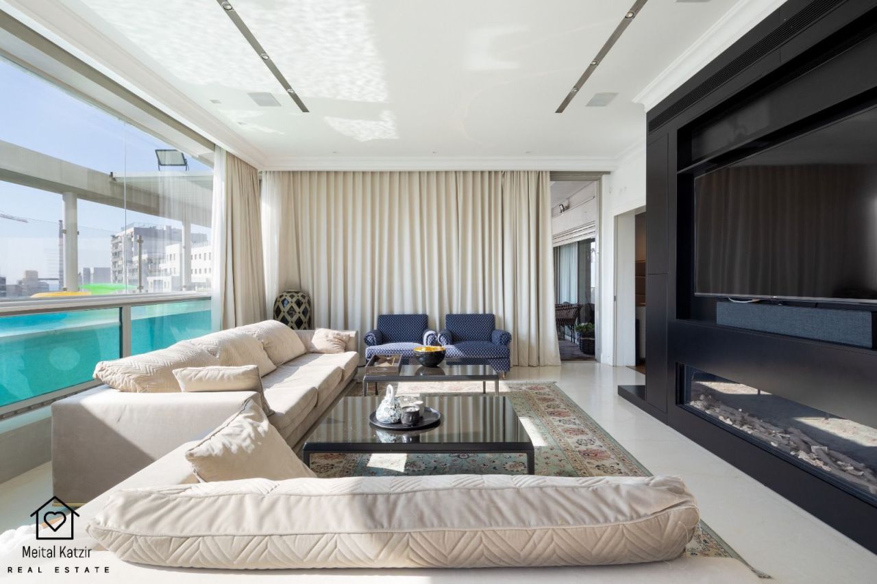 Ático en Tel Aviv, Israel, 198 m² - imagen 1