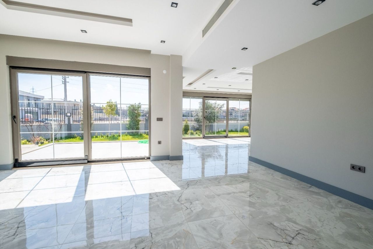 Villa en Antalya, Turquia, 270 m² - imagen 1