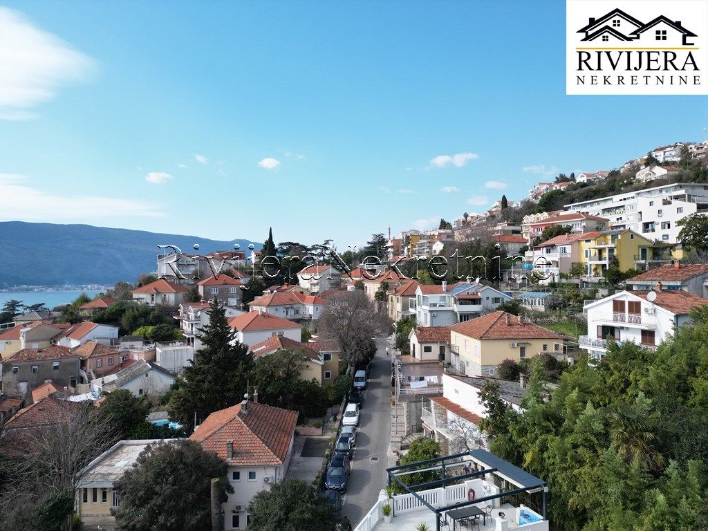 Büro in Herceg-Novi, Montenegro, 15 m² - Foto 1