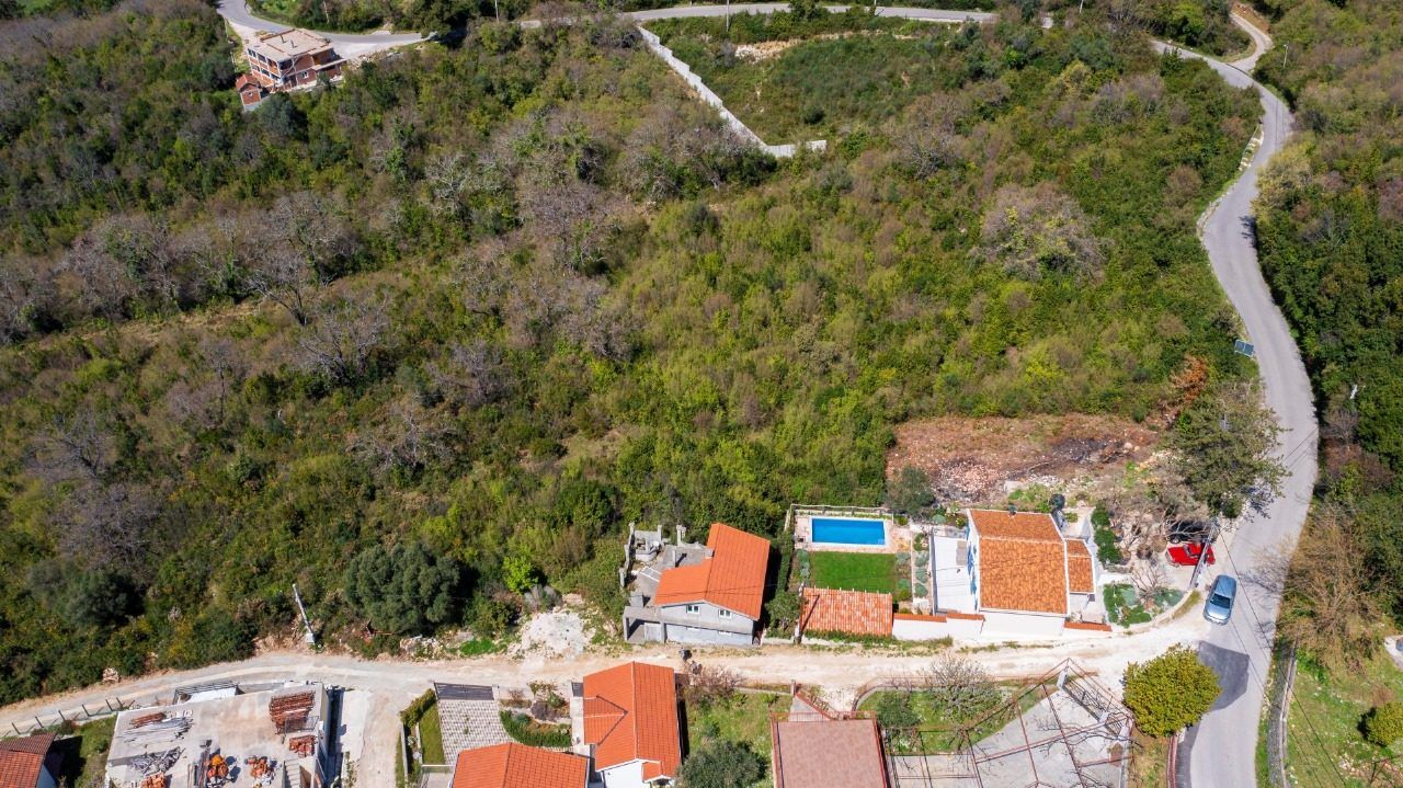 Terreno a Kotor, Montenegro, 12 131 m2 - foto 5