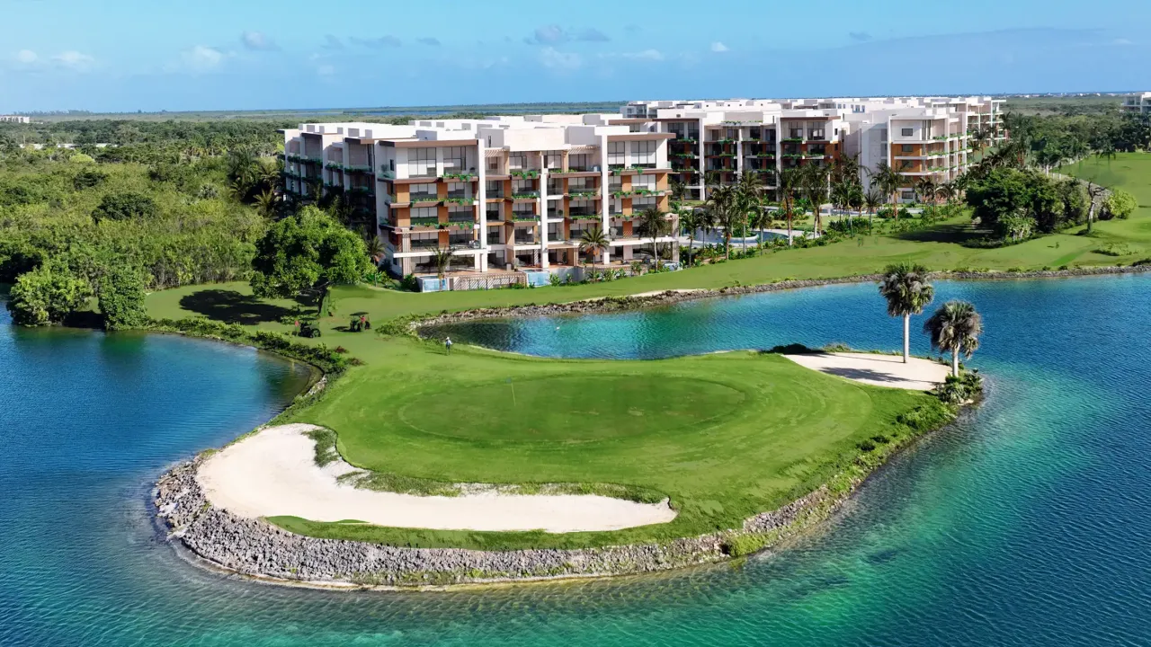 Apartment in Punta Cana, Dominican Republic, 100.18 m² - picture 1