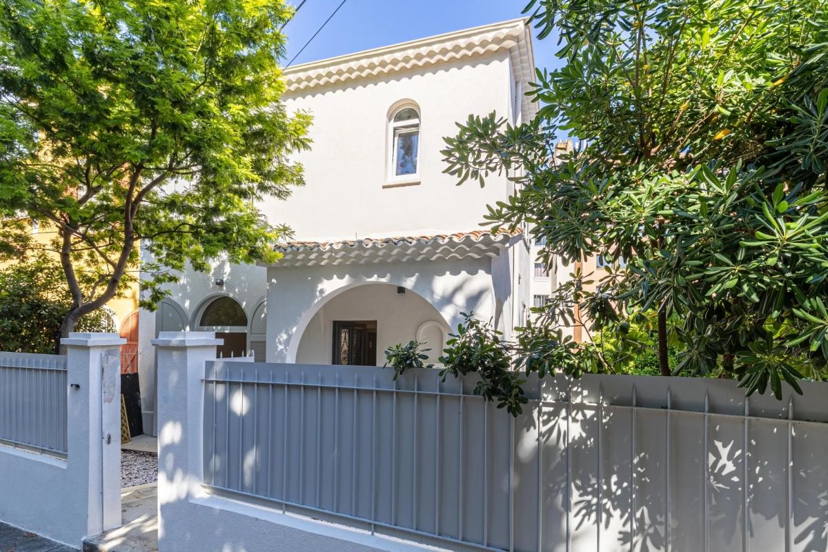 Villa a Nizza, Francia, 135 m² - foto 1