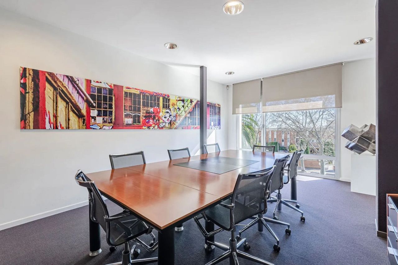 Maison à Barcelone, Espagne, 815 m² - image 11