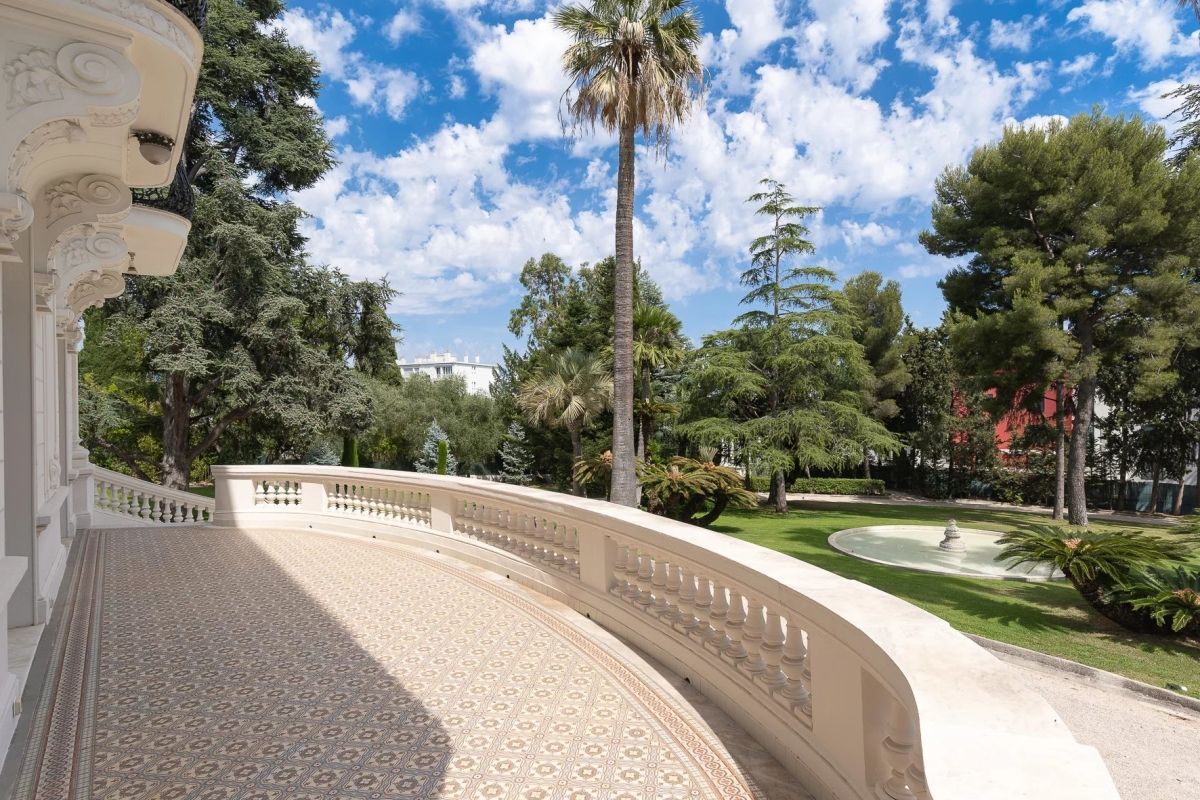Villa in Nizza, Frankreich, 1 047 m² - Foto 2