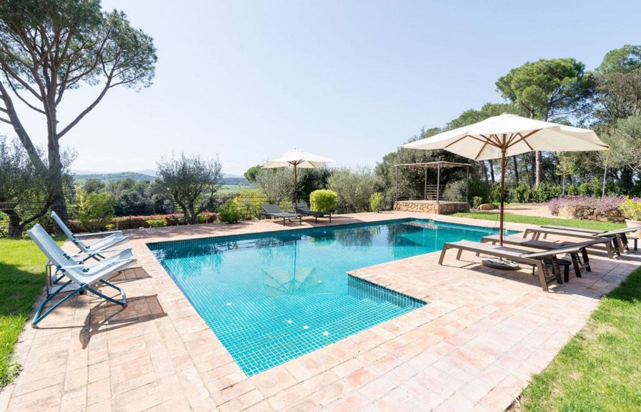 Villa en la Costa Brava, España, 800 m² - imagen 3