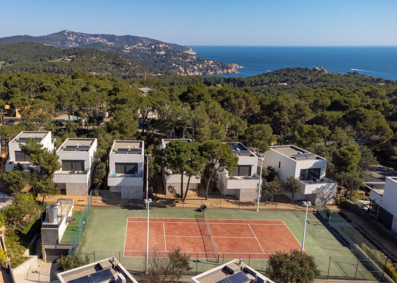 Villa in Llafranc, Spain, 203 m² - picture 3