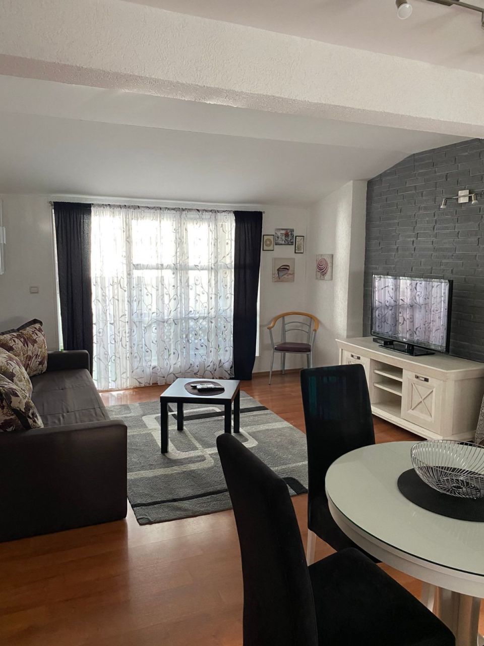 Apartamento en Budva, Montenegro, 88 m² - imagen 1