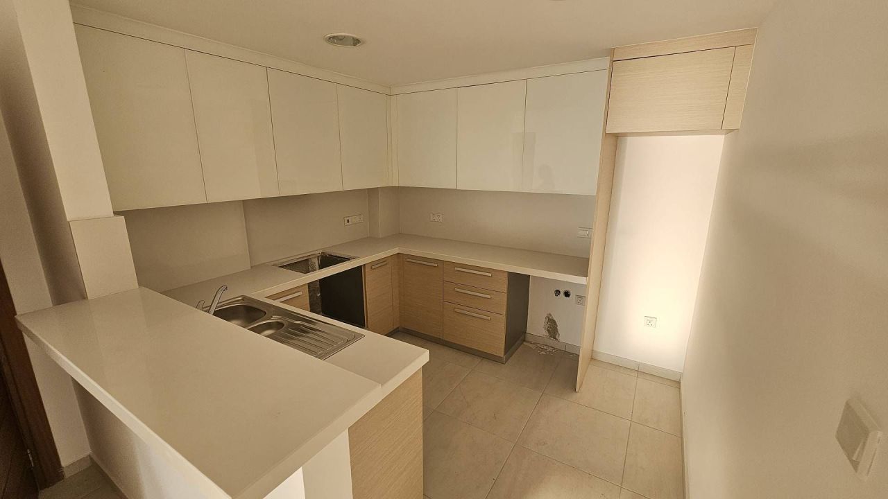 Piso en Pafos, Chipre, 145 m² - imagen 3
