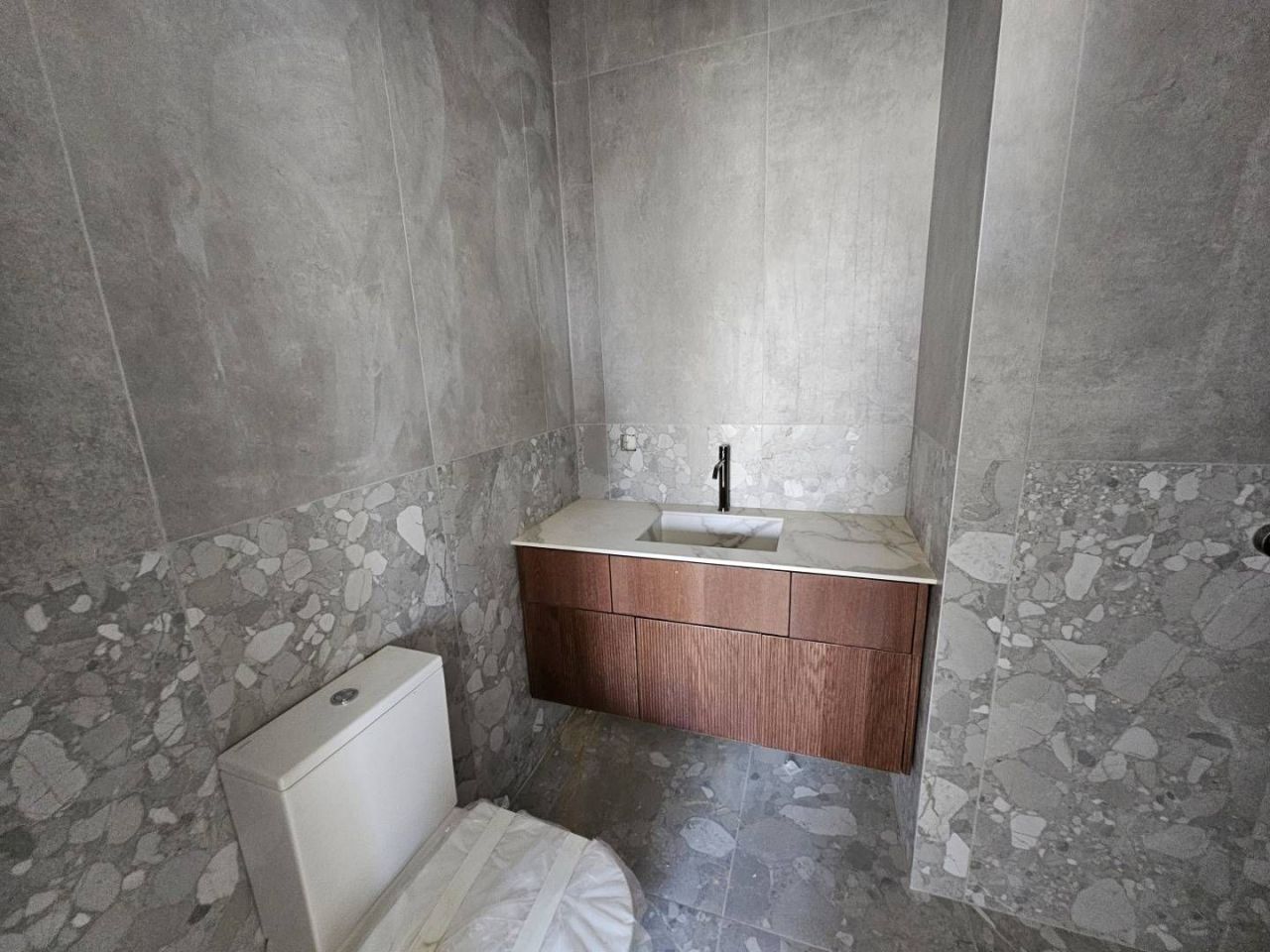 House in Agios Tychon, Cyprus, 360 m² - picture 18