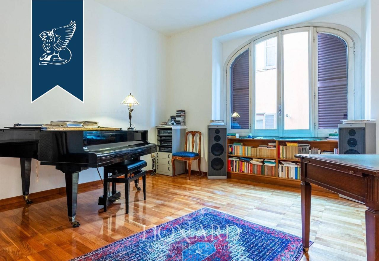 Appartement à Rome, Italie, 155 m² - image 1
