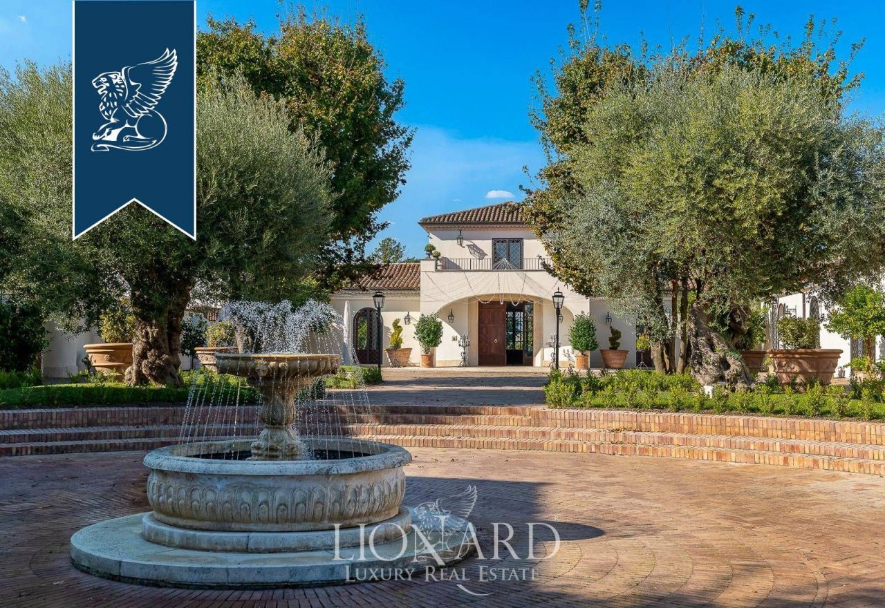 Villa à Caserte, Italie, 2 300 m² - image 3