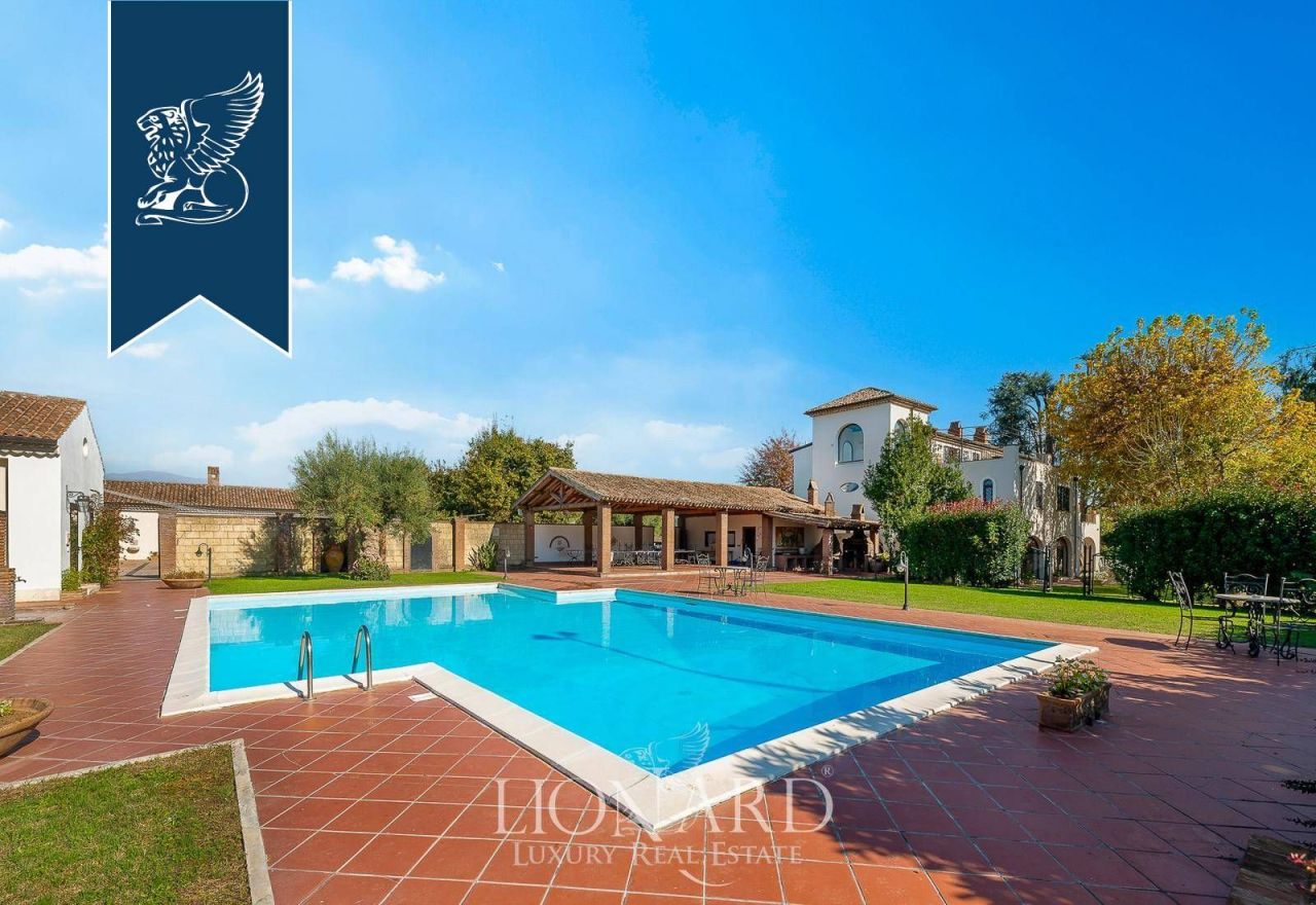 Villa à Caserte, Italie, 2 300 m² - image 5