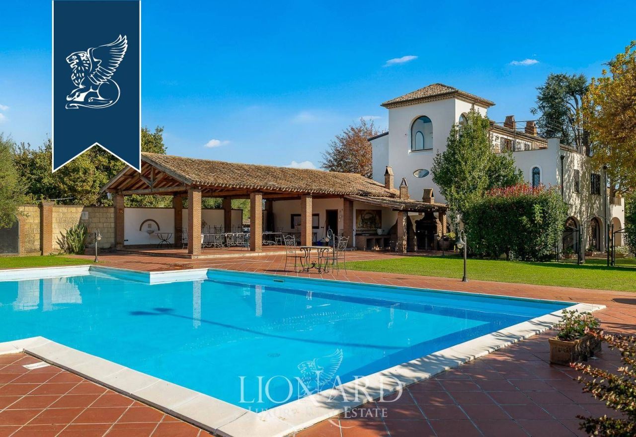 Villa à Caserte, Italie, 2 300 m² - image 6