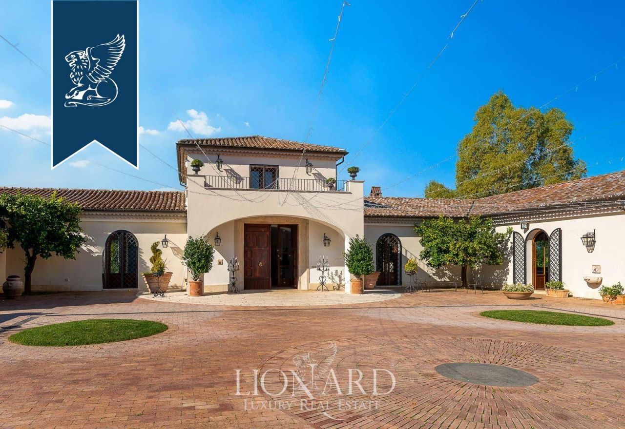 Villa à Caserte, Italie, 2 300 m² - image 12