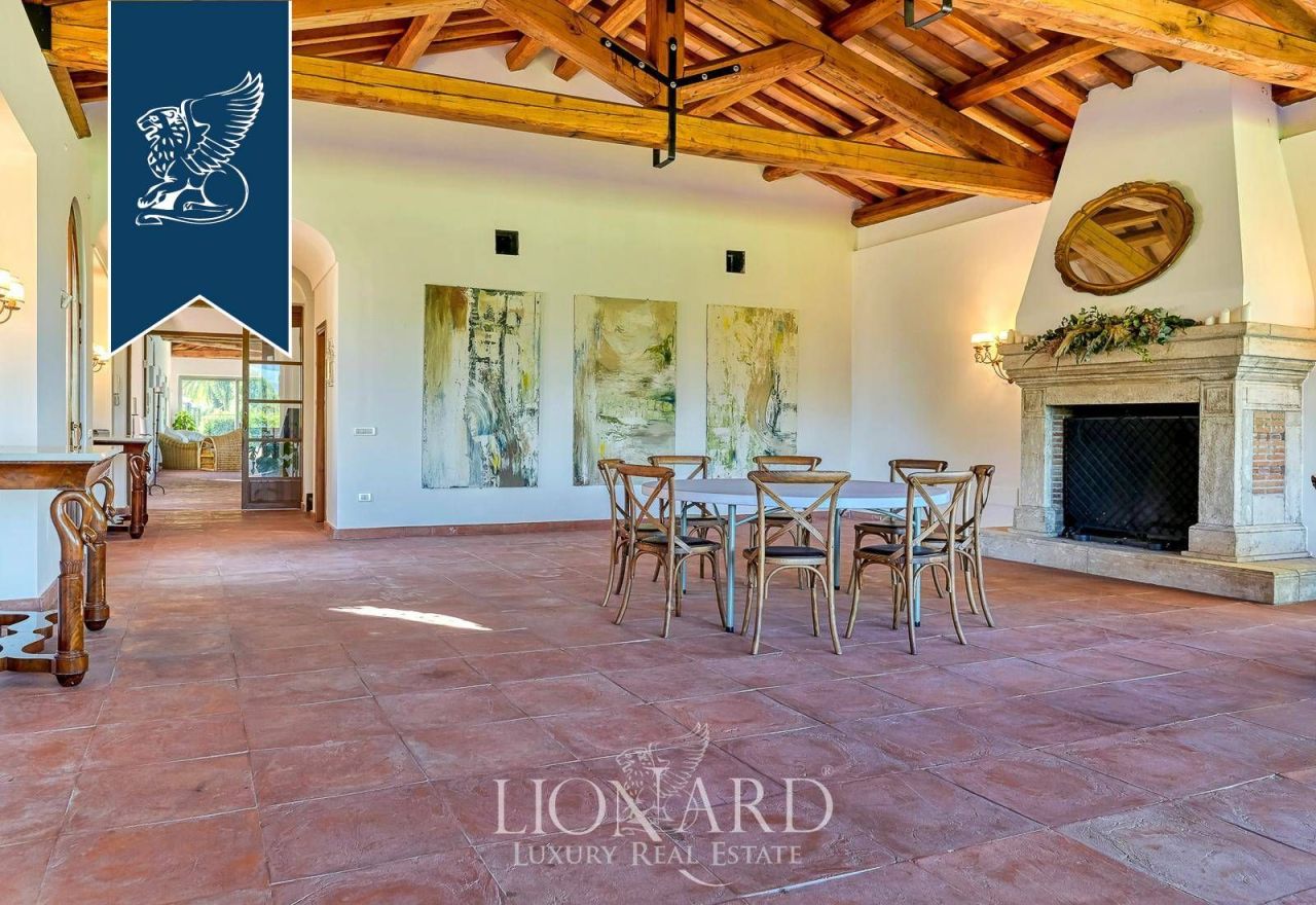 Villa à Caserte, Italie, 2 300 m² - image 15