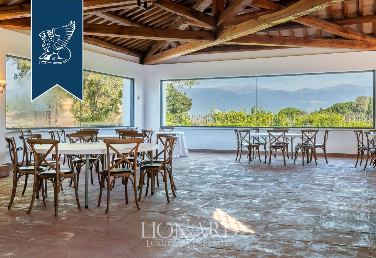 Villa à Caserte, Italie, 2 300 m² - image 17