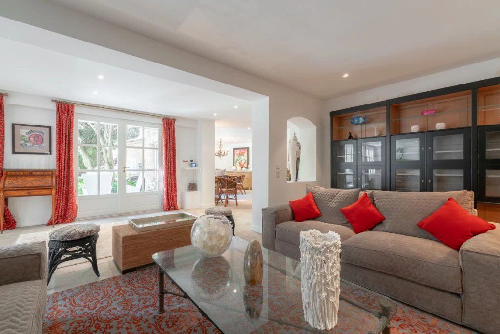 Villa en Antibes, Francia, 450 m² - imagen 8