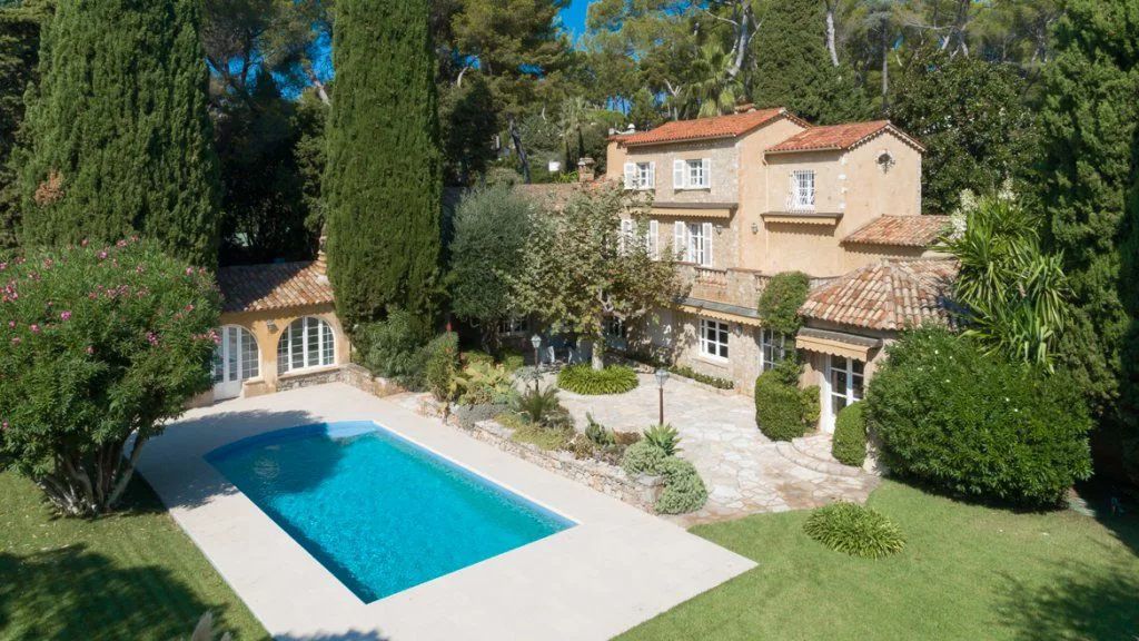Villa in Antibes, Frankreich, 450 m² - Foto 1