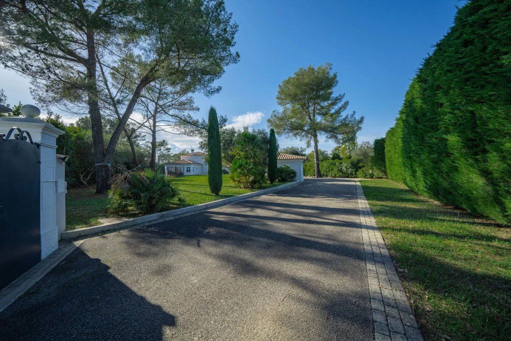 Villa en Mouans-Sartoux, Francia, 250 m² - imagen 6