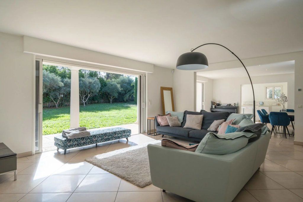 Villa en Mouans-Sartoux, Francia, 250 m² - imagen 8