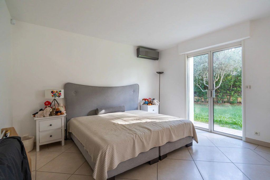 Villa en Mouans-Sartoux, Francia, 250 m² - imagen 11