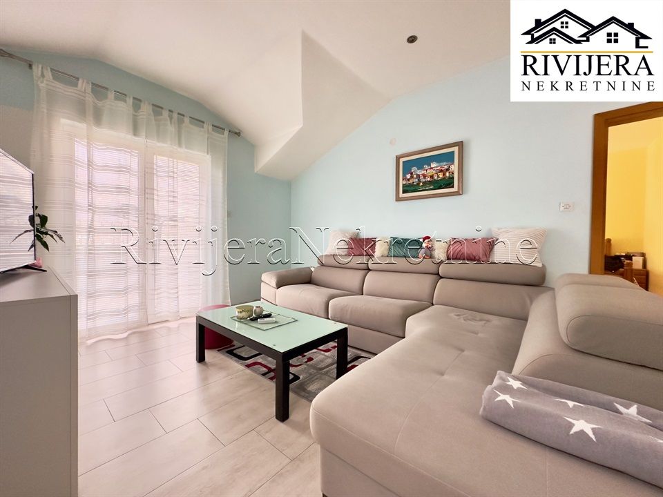 Apartment in Prcanj, Montenegro, 78 m² - picture 3