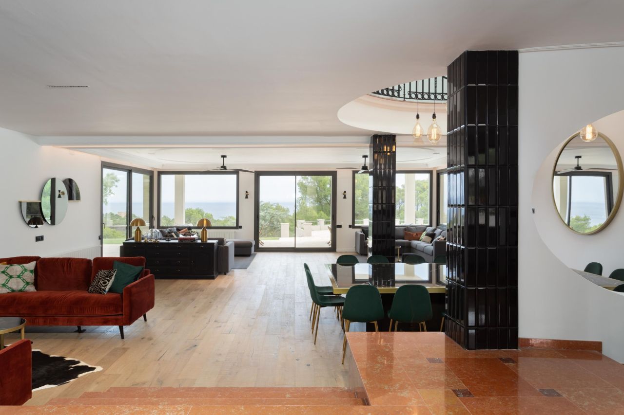 Villa à Llafranc, Espagne, 855 m² - image 1