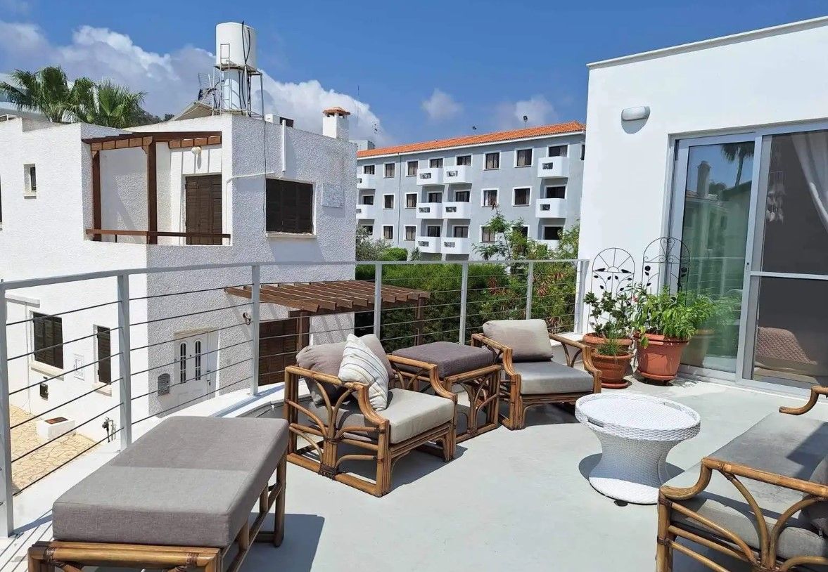 House in Paralimni, Cyprus, 210 m² - picture 2