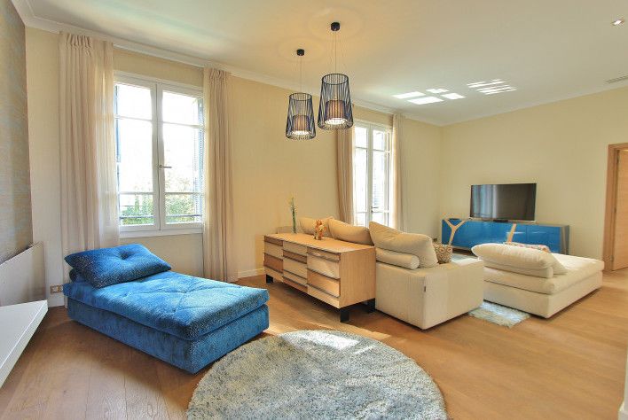 Appartement à Antibes, France, 130 m² - image 1