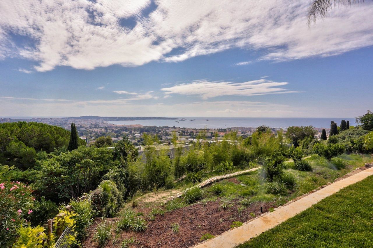 Villa en Golfe-Juan, Francia, 265 m² - imagen 9