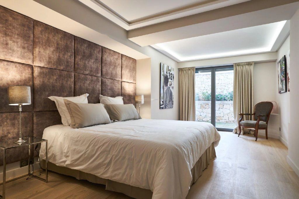 Villa in Cannes, France, 340 m² - picture 15