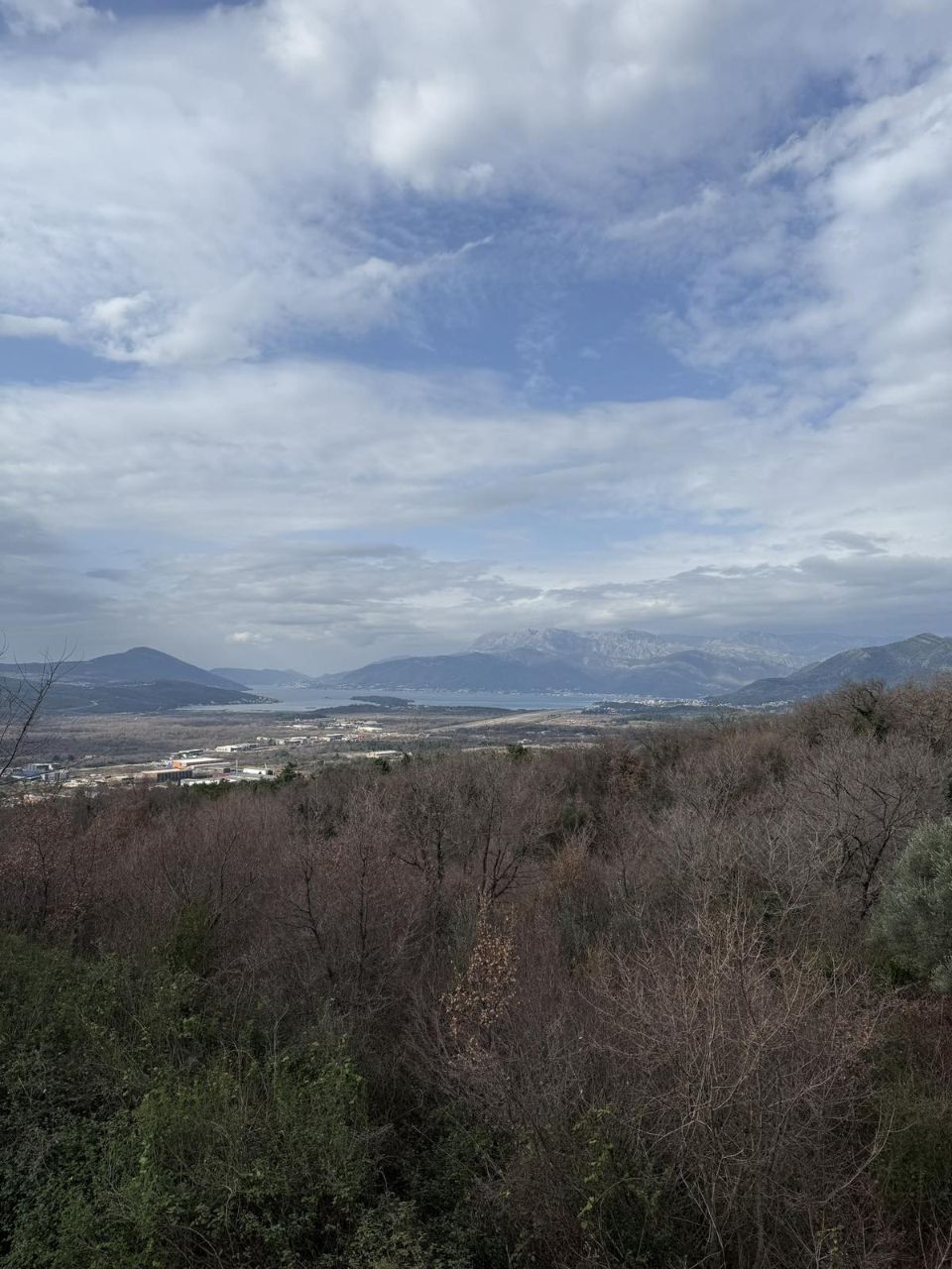 Terrain à Kotor, Monténégro, 1 000 m² - image 1
